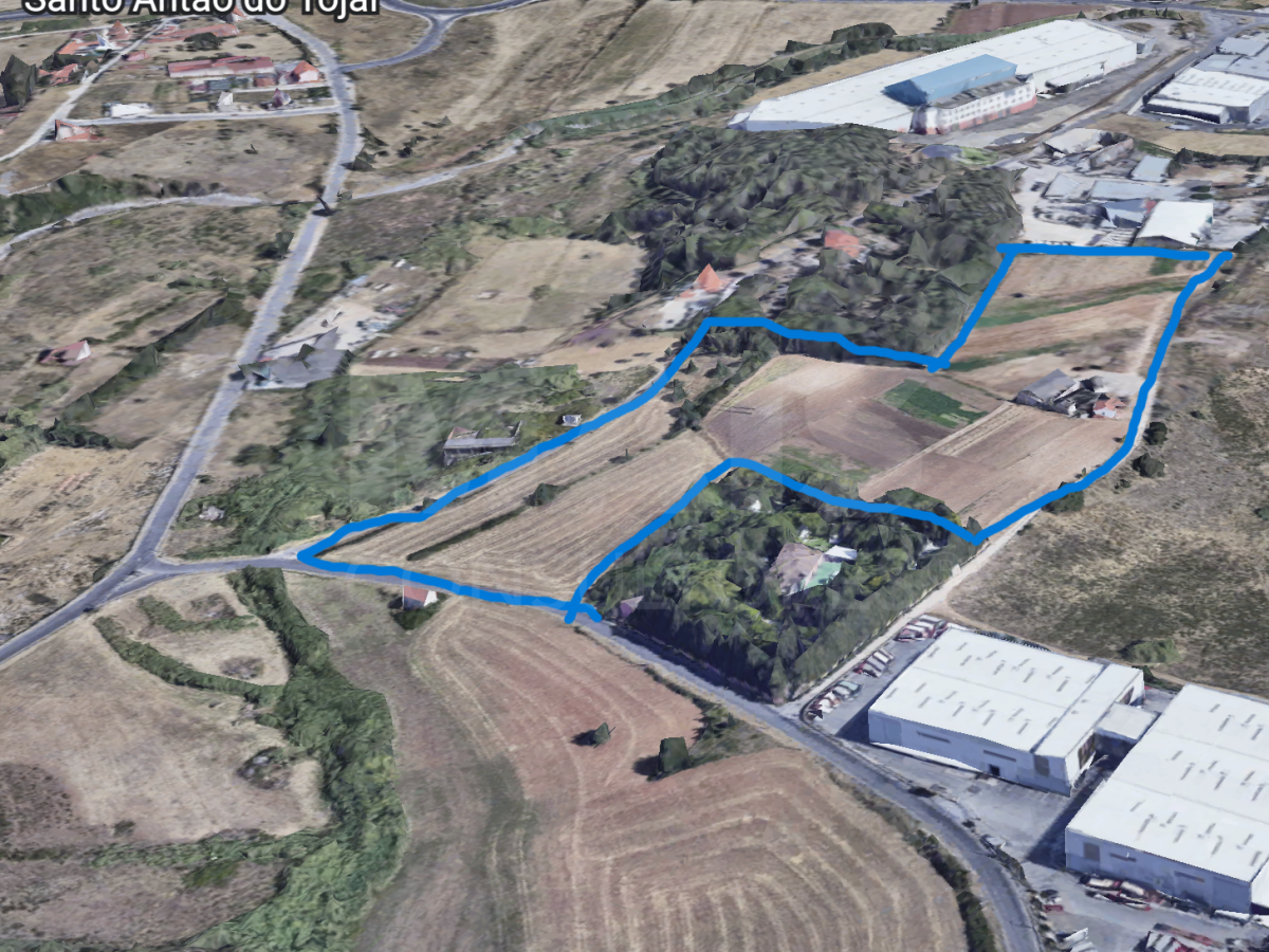 Land for industrial construction with 92000 m2 in São Julião do Tojal - Loures close to the Lisbon supply market